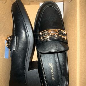 Shoe Dazzle Elegant Black Loafers with Gold Chain